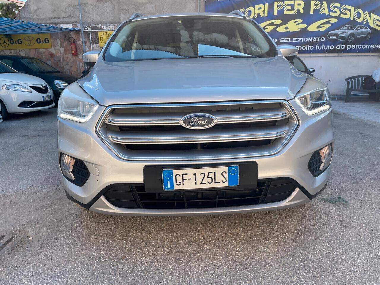 Ford Kuga 1.5 TDCI 120 CV S&S 2WD Titanium