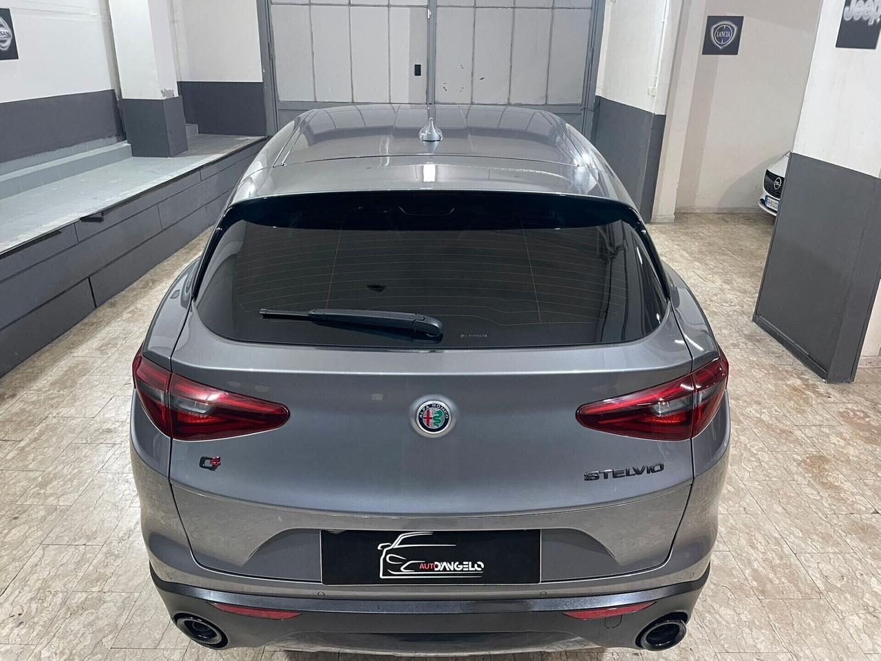 Alfa Romeo Stelvio 2.2 Turbodiesel 190 CV AT8 Q4 Sprint