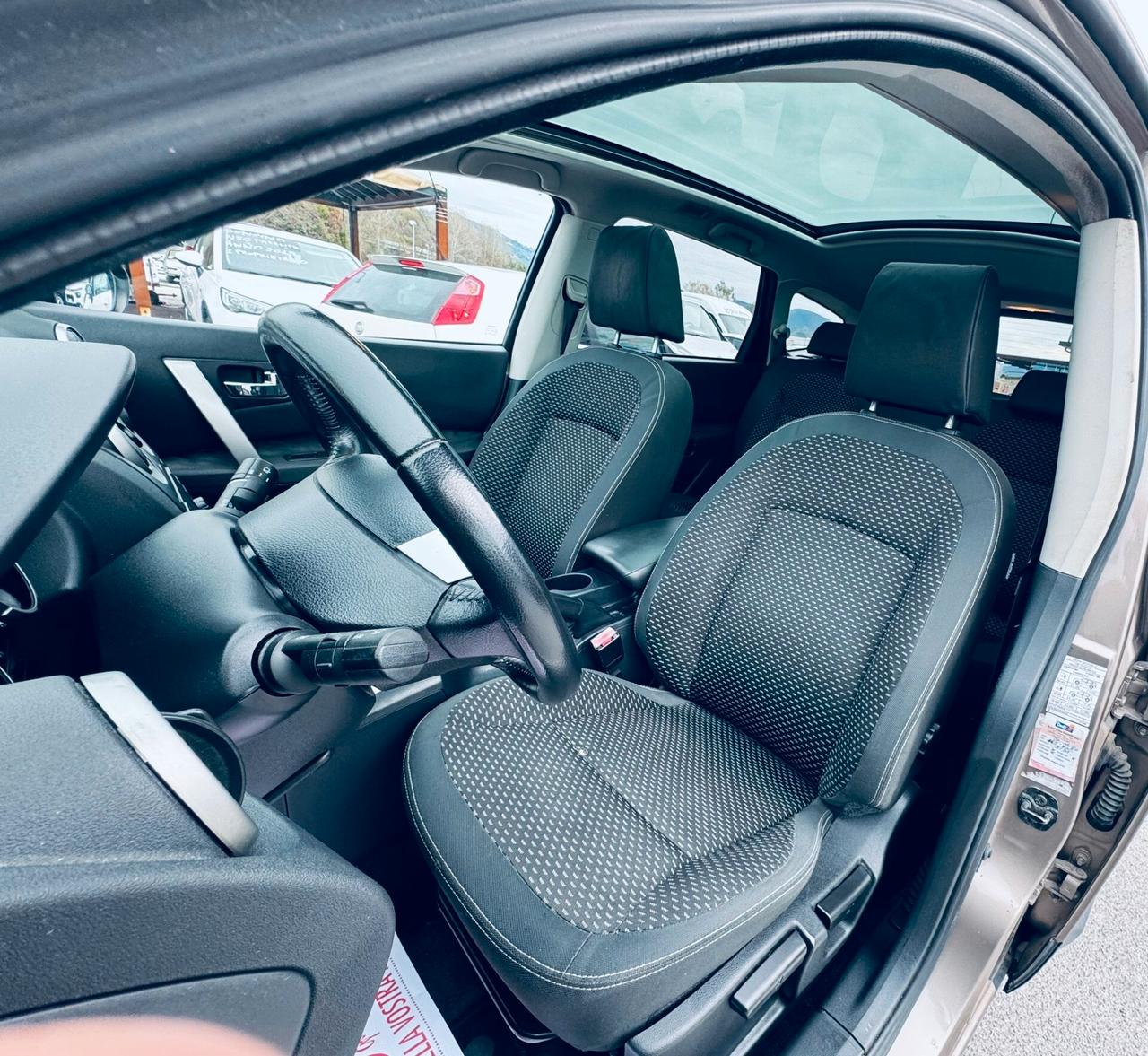 Nissan Qashqai Qashqai+2 2.0 dCi DPF Tekna