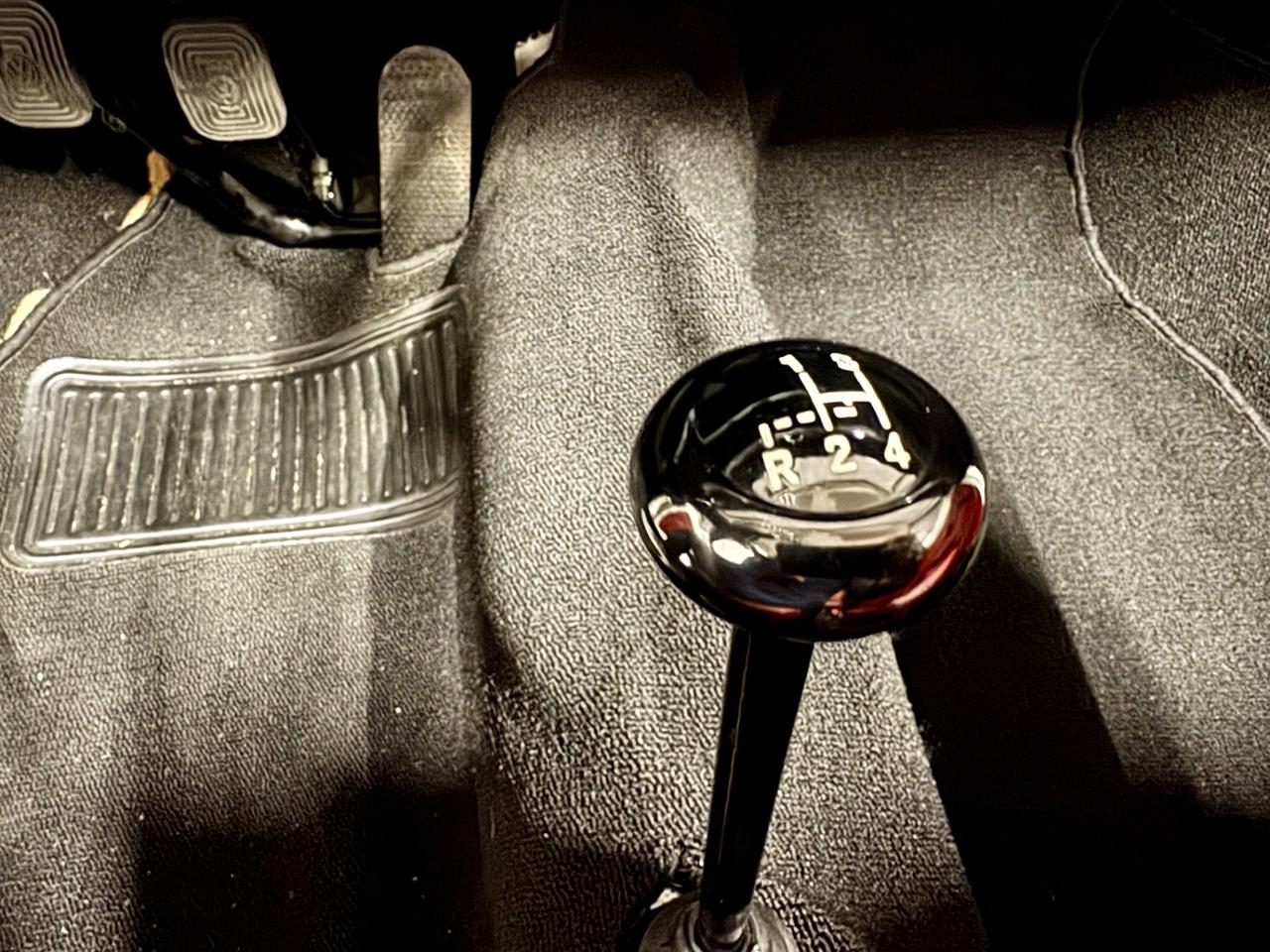 Volkswagen Maggiolone Cabriolet 1200 Karmann