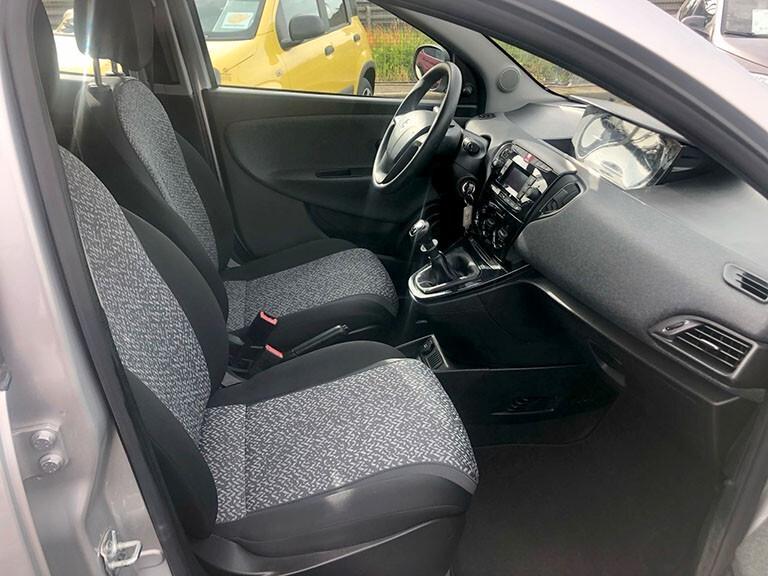 Lancia Ypsilon 1.2 69 CV 5 porte GPL Ecochic Elefantino Blu