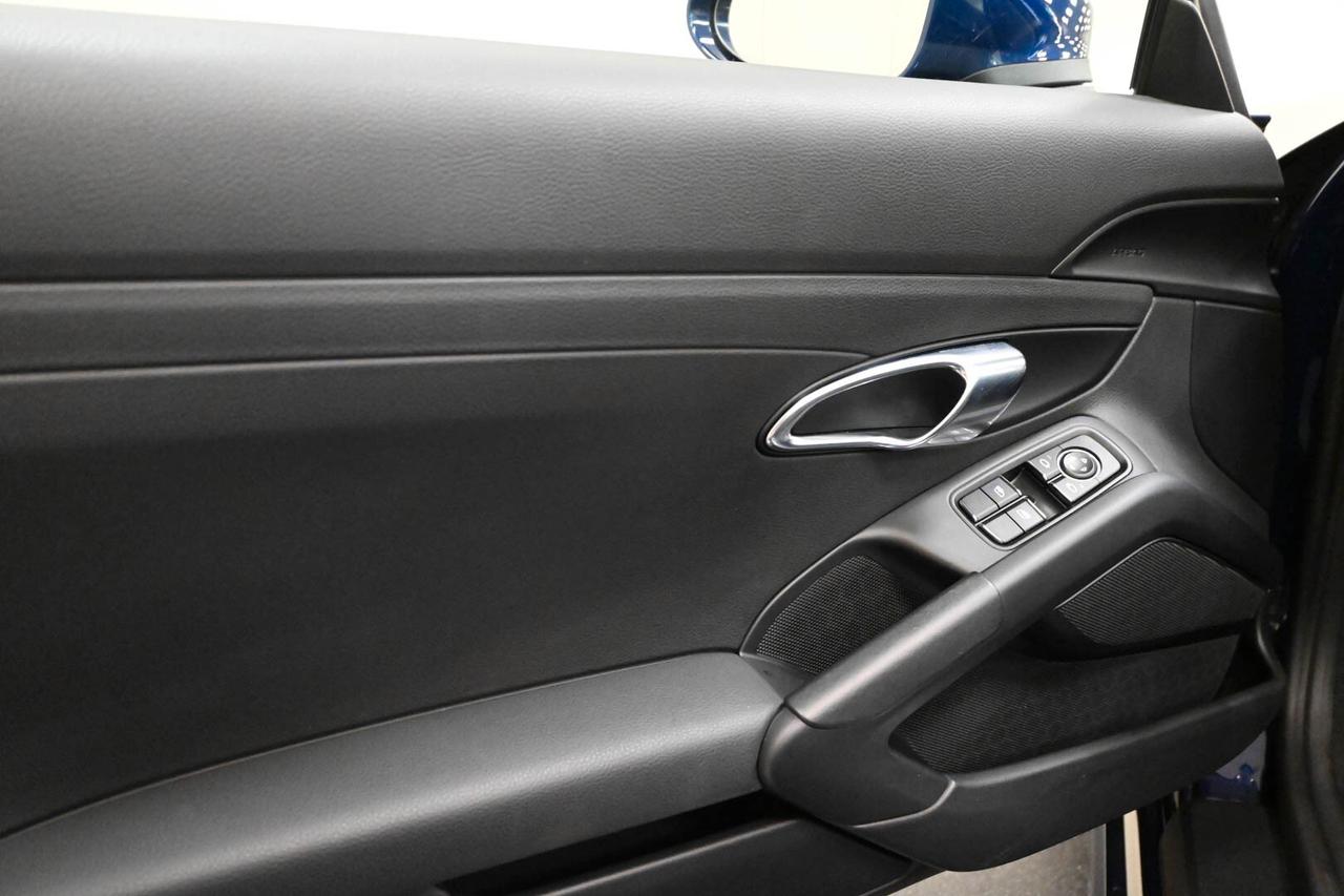 PORSCHE 718 718 Boxster 2.0