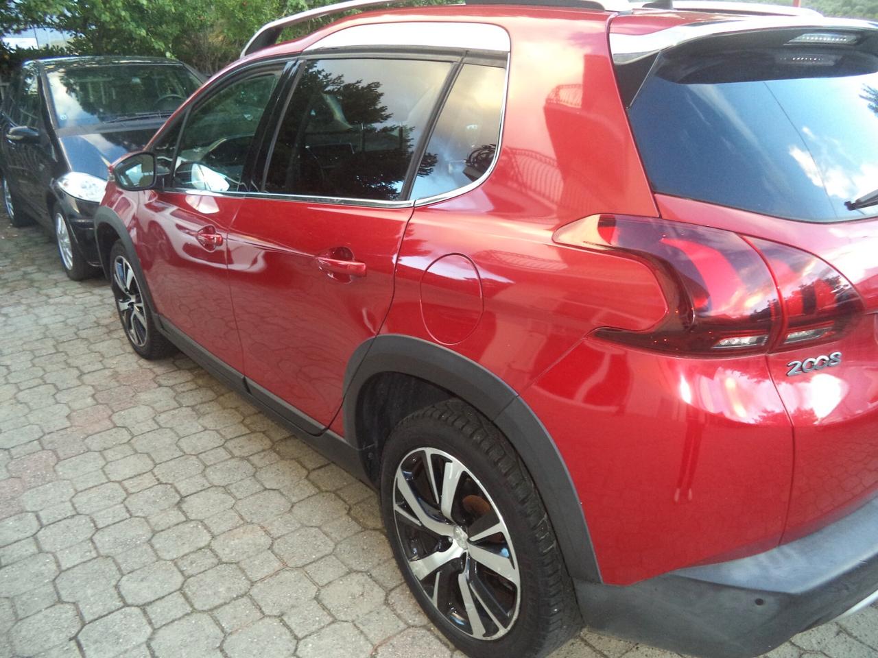 Peugeot 2008 BlueHDi 120 S&S Black Matt