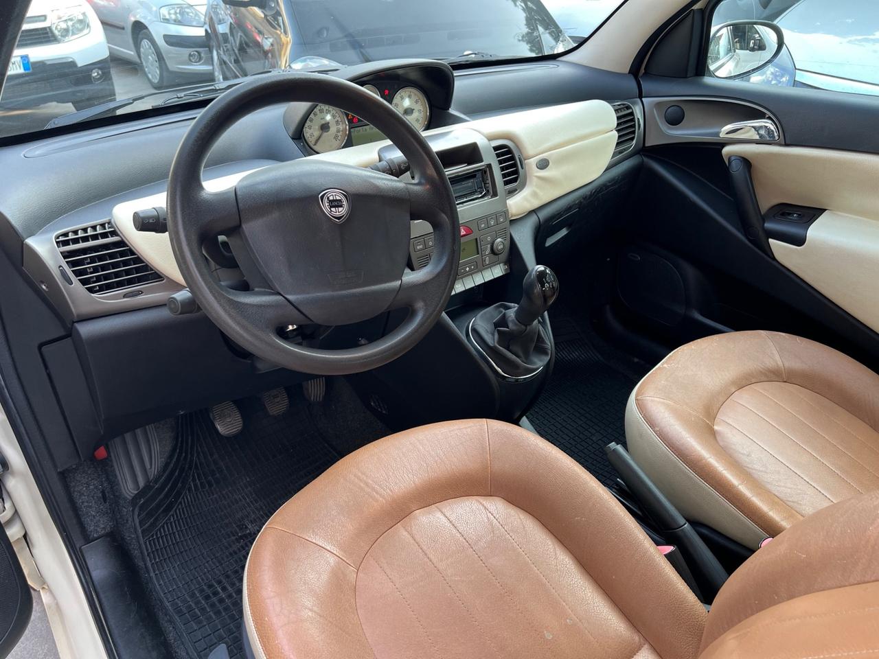 Lancia Ypsilon 1.3 Multijet 16V Platino