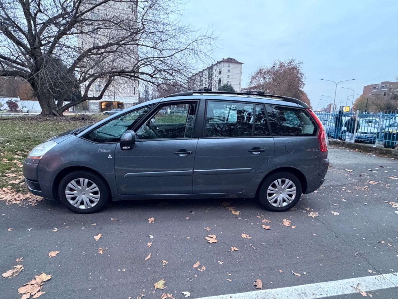 Citroen C4 Grand Picasso 7 posti benzina