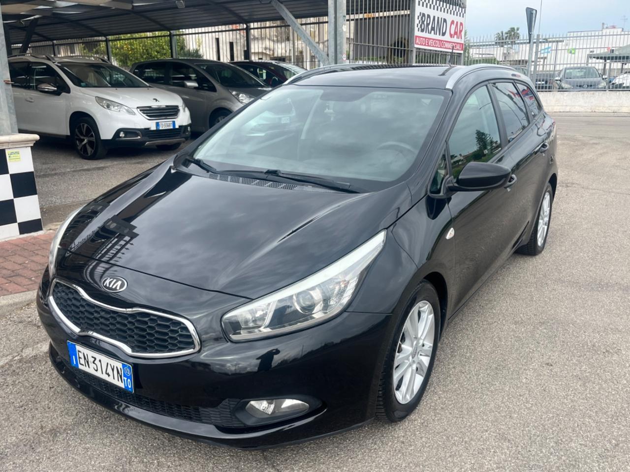Kia Ceed 1.4 CRDi SW Cool Unipro 2012