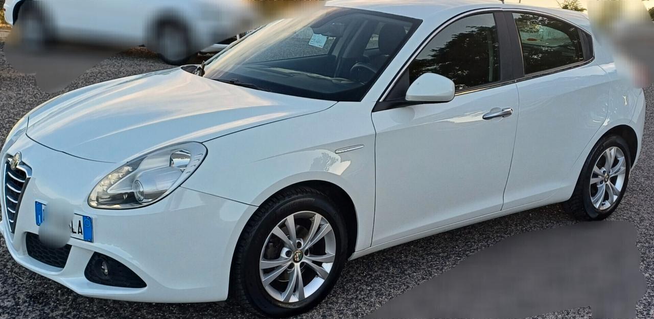 Alfa Romeo Giulietta 1.6 JTDm-2 105 CV Veloce 2013