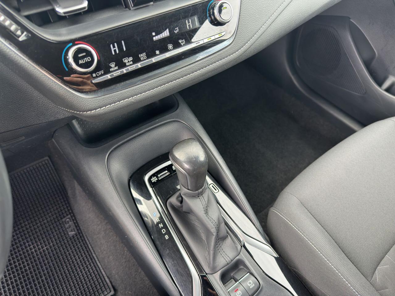 Toyota Corolla 1.8h Active cvt