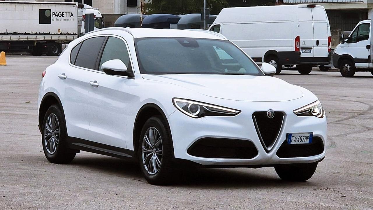 Alfa Romeo Stelvio 2.2 Turbodiesel 190 CV AT8 Q4 B-Tech