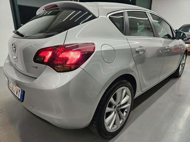 Opel Astra 5p 1.7 cdti Cosmo 125cv