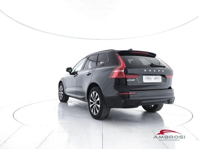 VOLVO XC60 Mild Hybrid B4 (d) AWD Plus Dark