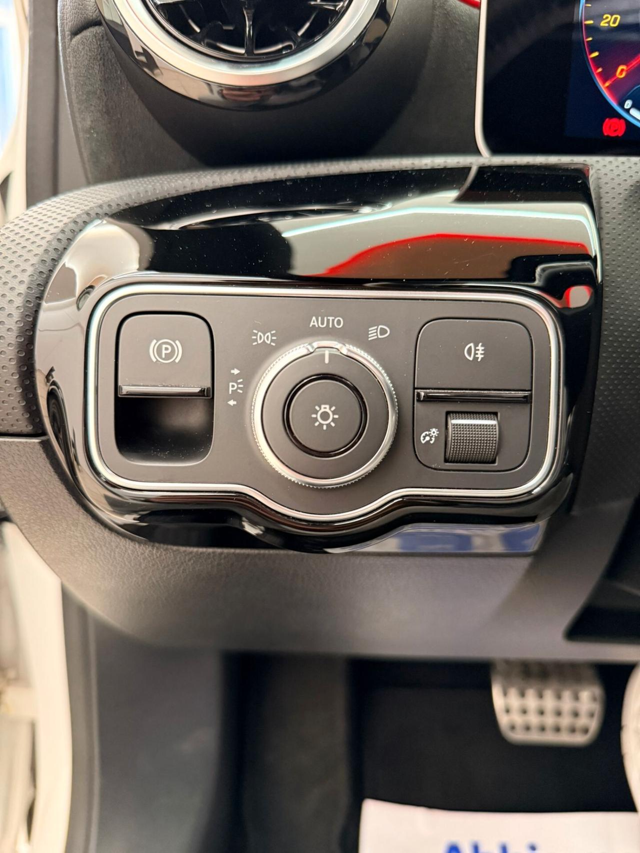 Mercedes-benz A 180 d Automatic Premium