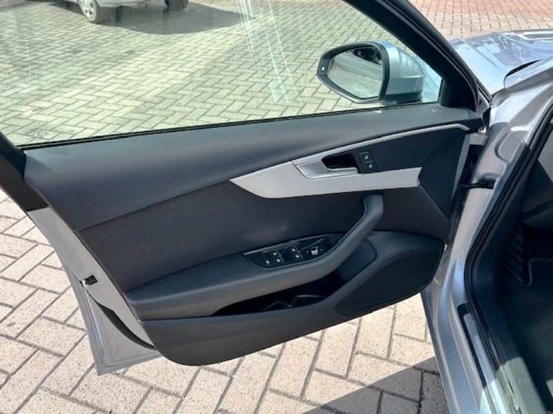 Audi A4 Avant 2.0 TDI 150 CV S tronic