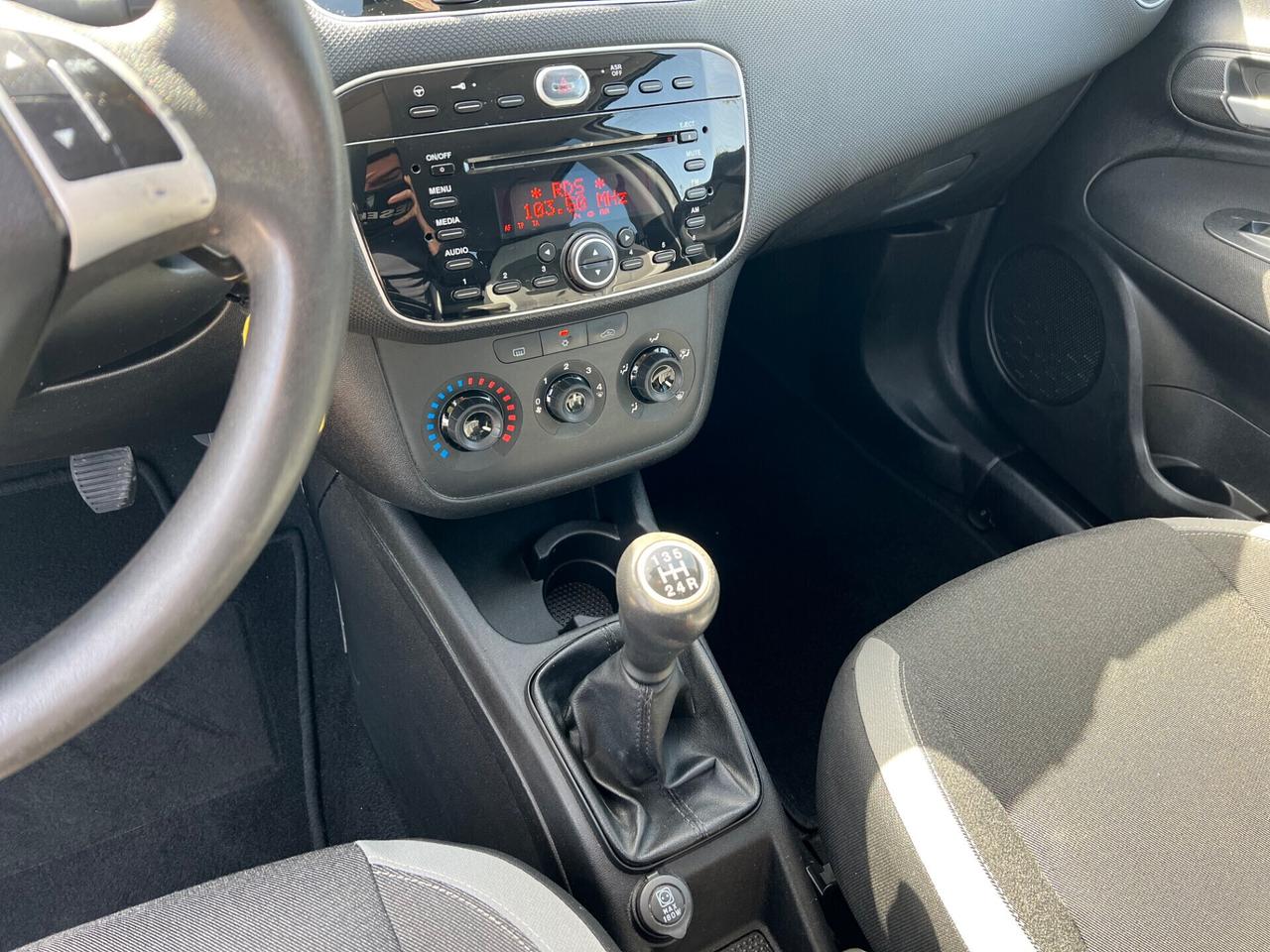 Fiat Punto 5p. 1.3 MJT 75 CV Lounge. - 2012