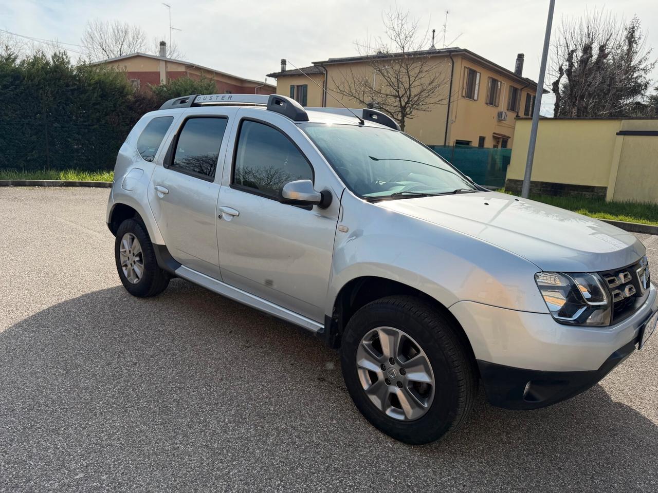 Dacia Duster 1.5 dci - NEOP. - NAV. - 12 MESI DI GARANZIA -