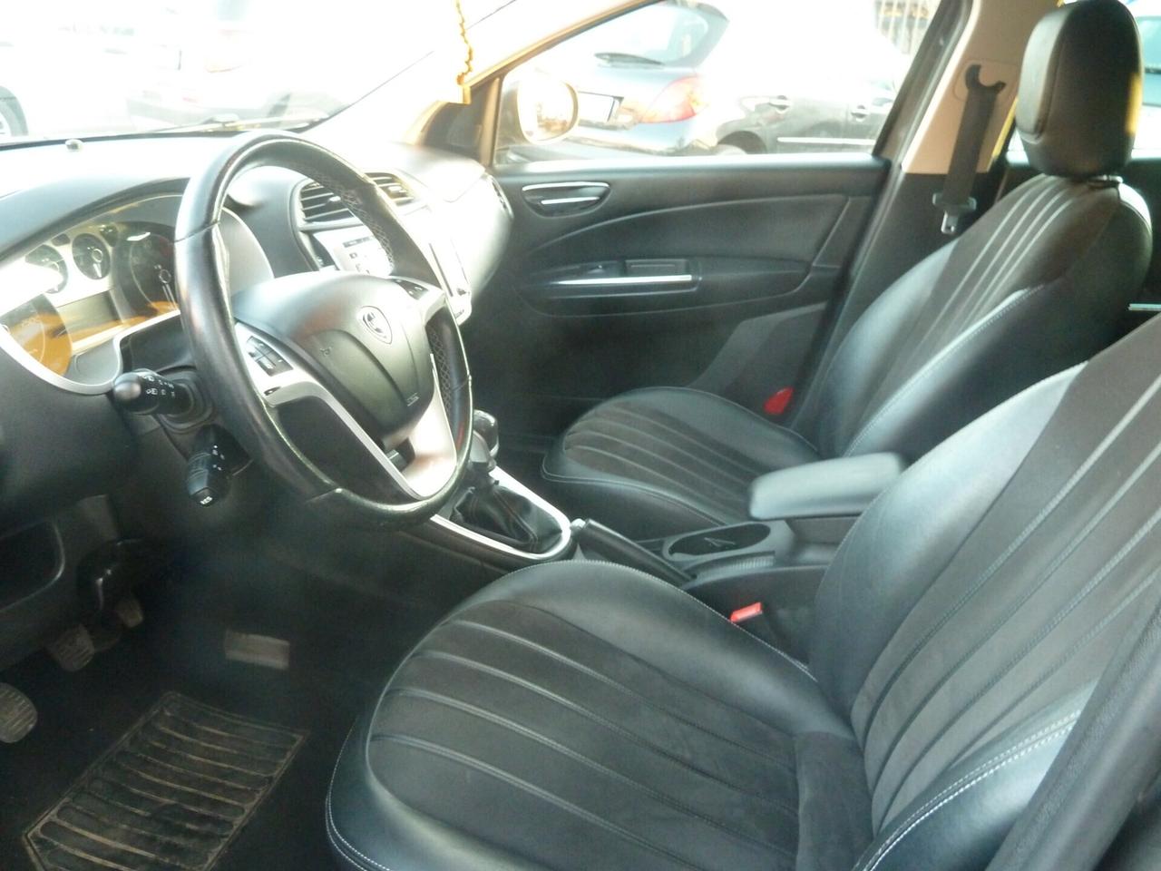 Lancia Delta 1.6 MJT DPF Gold