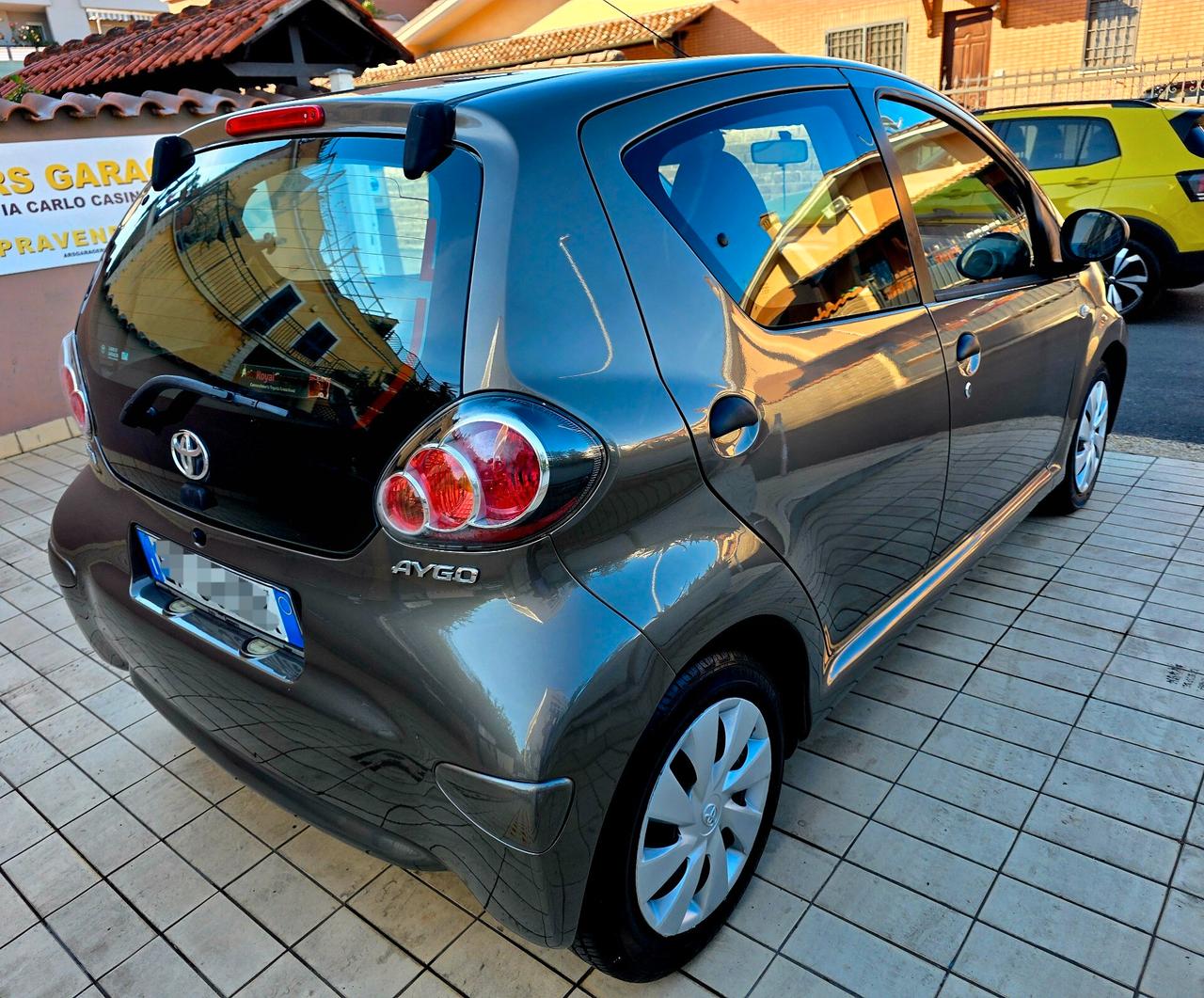 Toyota Aygo 1.0 12V VVT-i 3 porte Active Connect