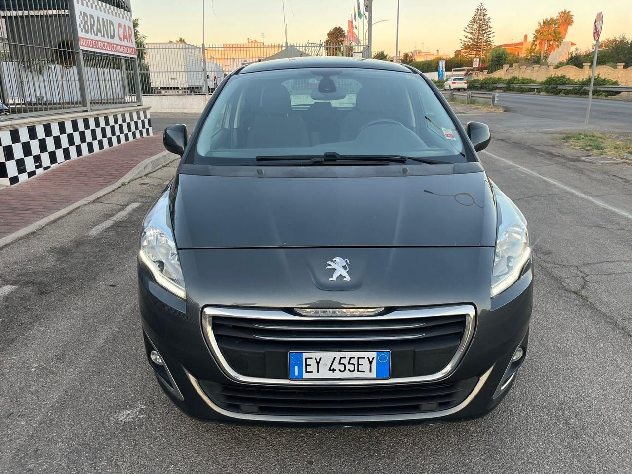Peugeot 5008 1.6 HDi 115CV Allure Unipro 2015