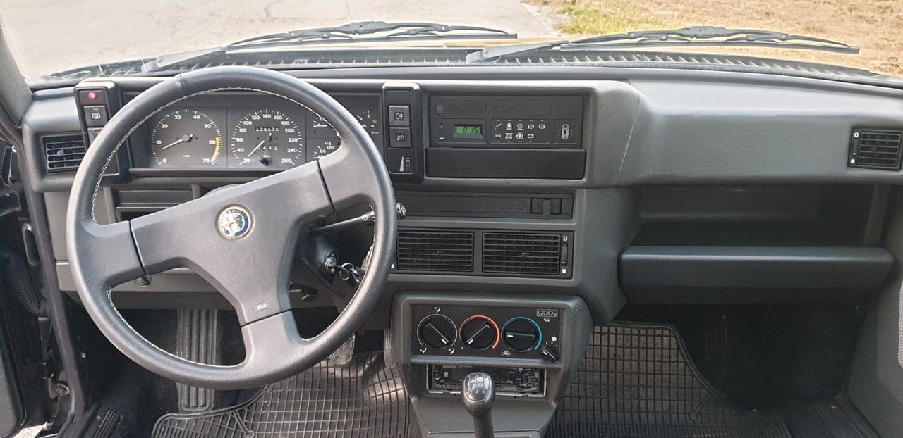 Alfa Romeo 75 1.8 i e turbo America 155cv Tetto Perfetta