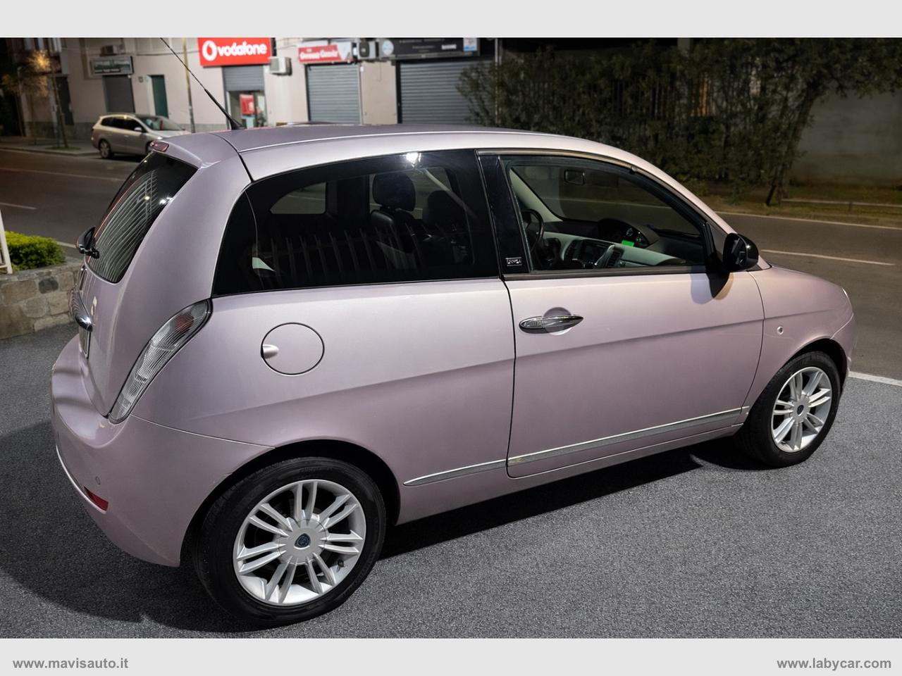 LANCIA Ypsilon 1.3 MJT 75 CV Unyca