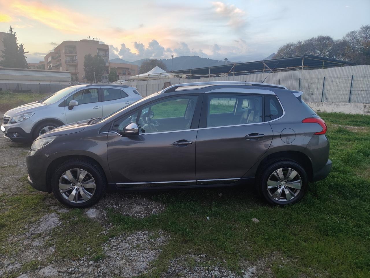 Peugeot 2008 1.6 e-HDi 92 CV Stop&Start Allure