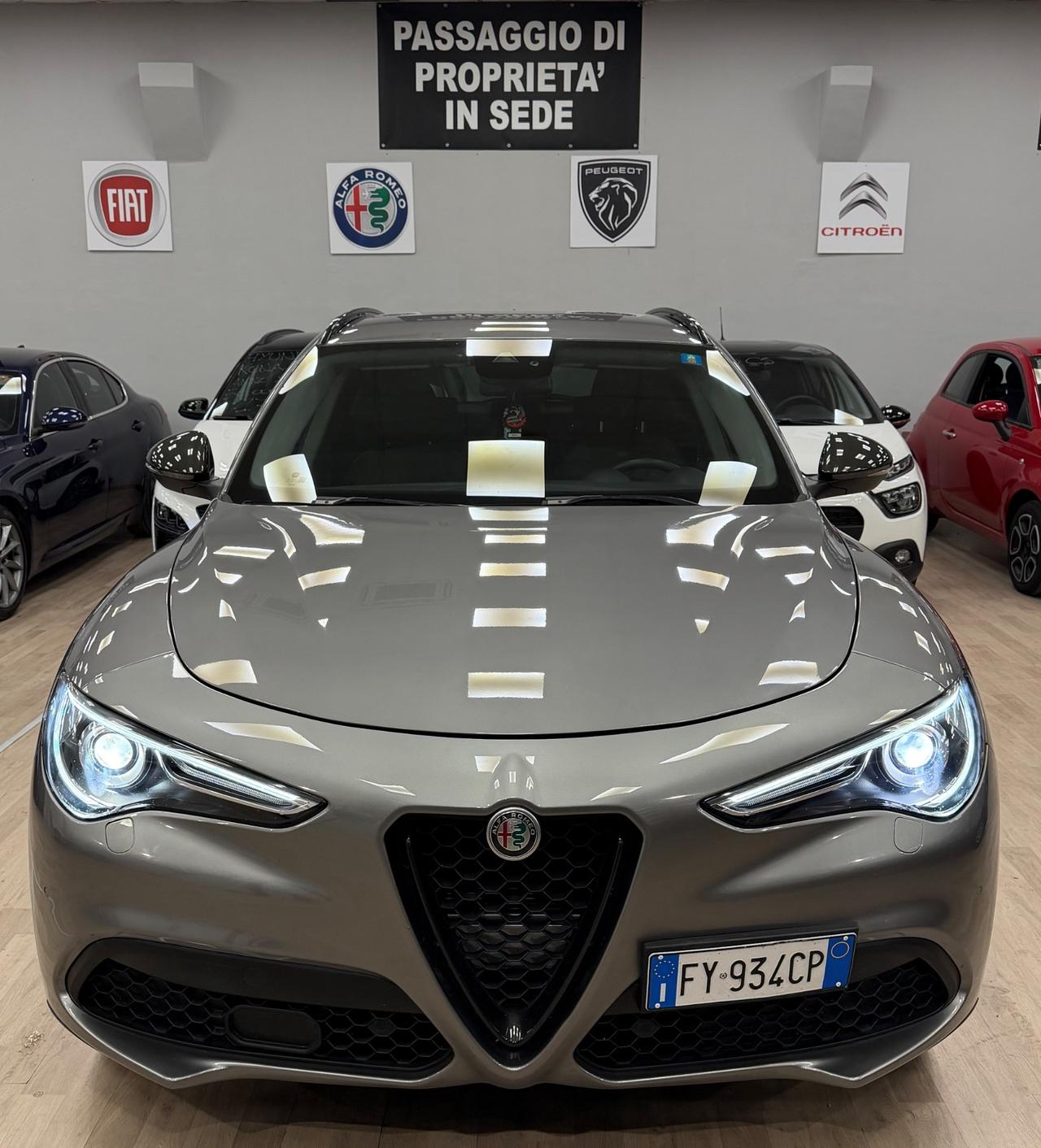 Alfa Romeo Stelvio 2.0 Turbo 200 CV AT8 Q4 B-Tech