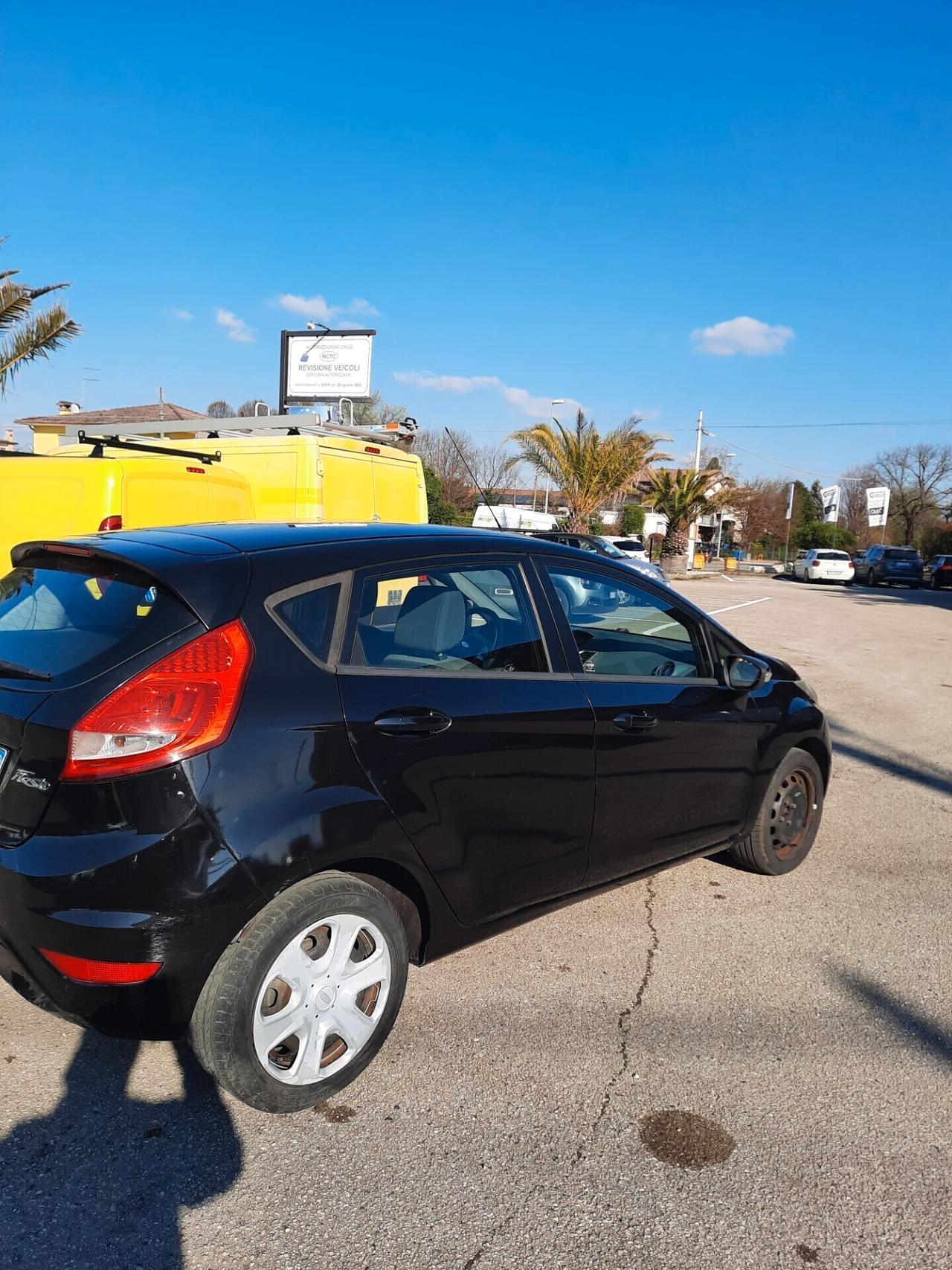 Ford Fiesta Fiesta 1.4 96CV GPL 5 porte OK NEOPATENTATI