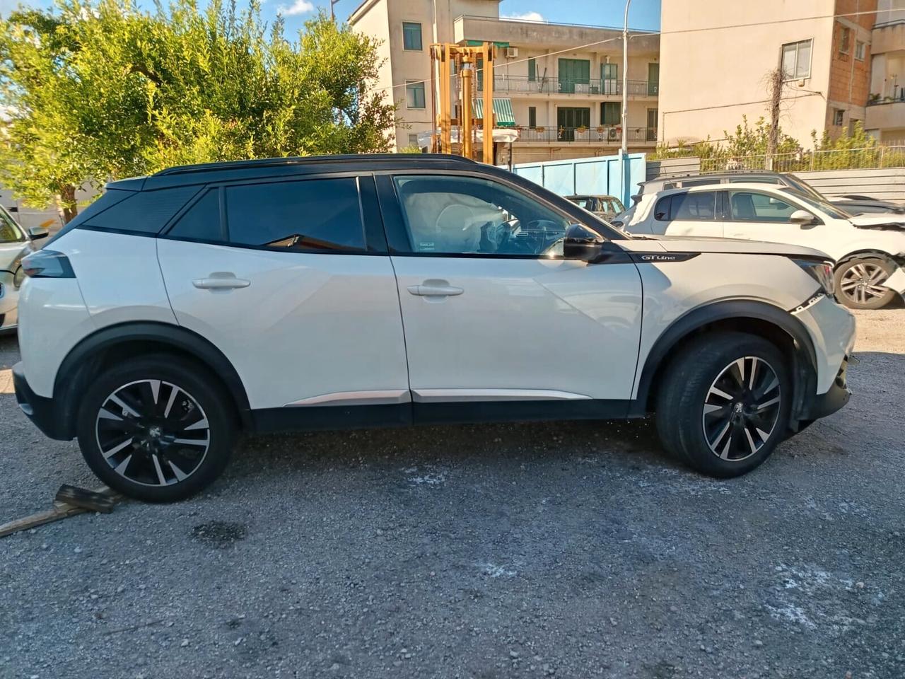 Peugeot 2008 BlueHDi 100 S&S GT Line-2020