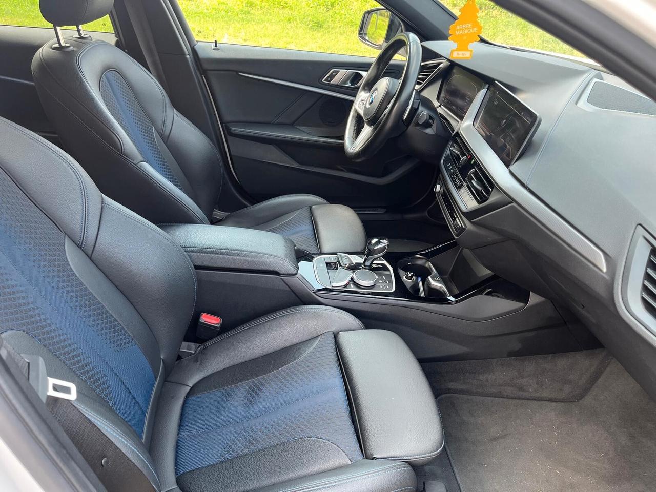 Bmw 118 118d 5p. Msport