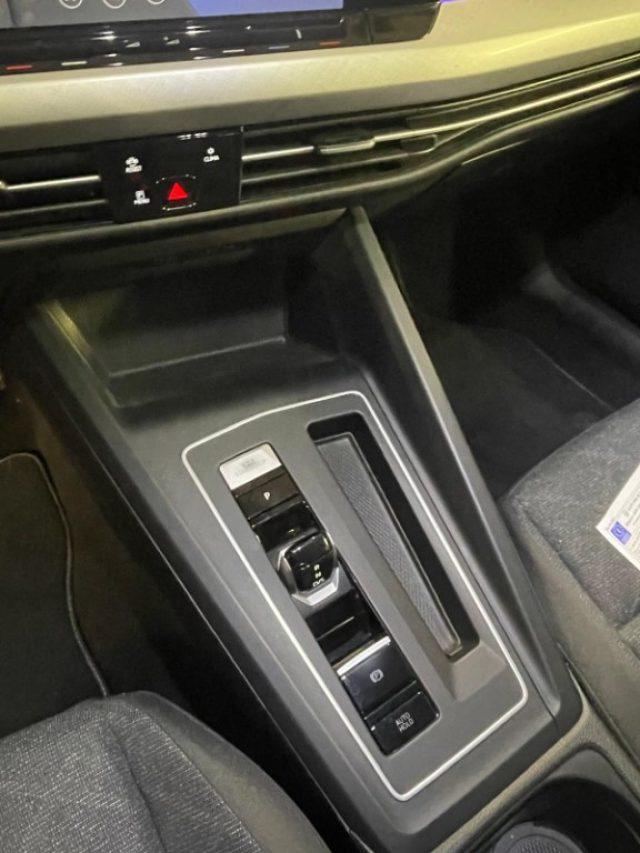 VOLKSWAGEN Golf 1.0 eTSI EVO DSG Life