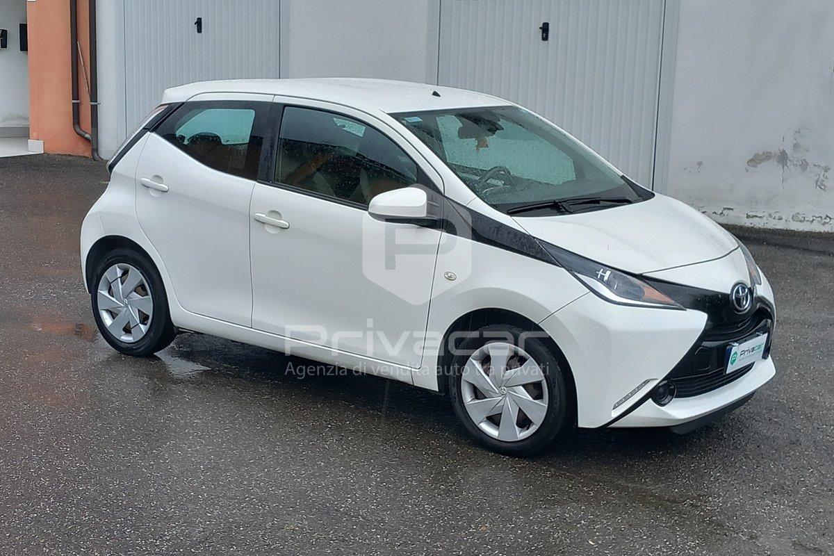 TOYOTA Aygo 1.0 VVT-i 69 CV 5 porte x-play