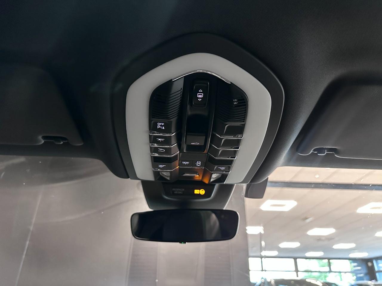 Porsche Macan 2.0 245cv pdk