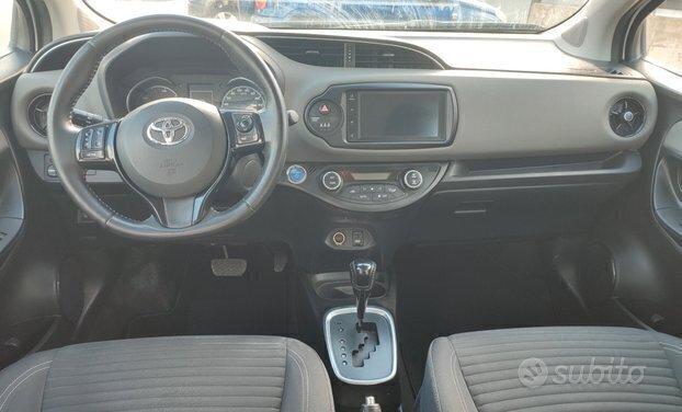 Toyota Yaris 1.5 Hybrid 5 porte Active