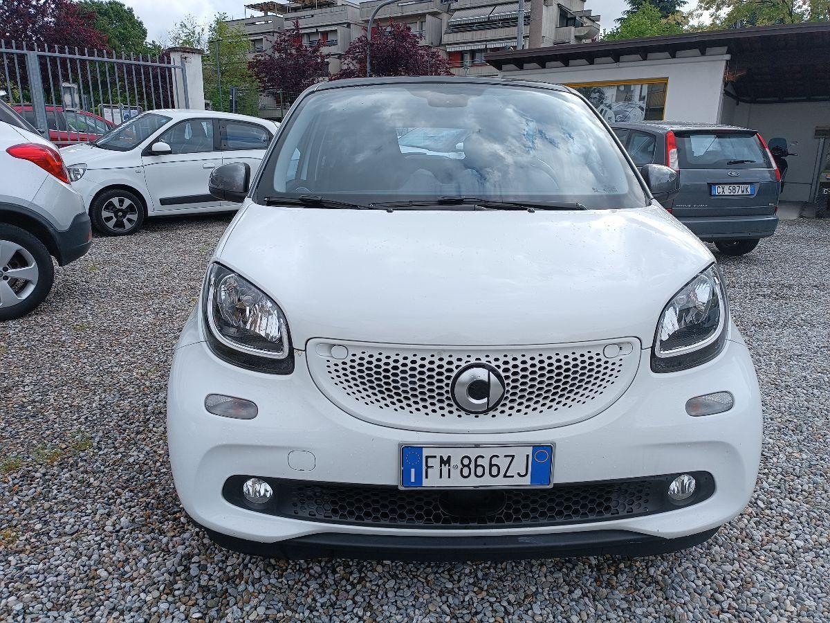 - Forfour - 70 1.0 Passion CAMBIO AUTOM.