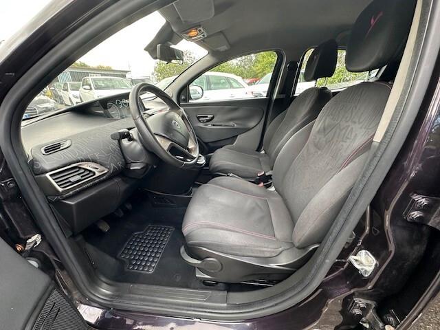 Lancia Ypsilon 1.2 69 CV 5 porte Elefantino