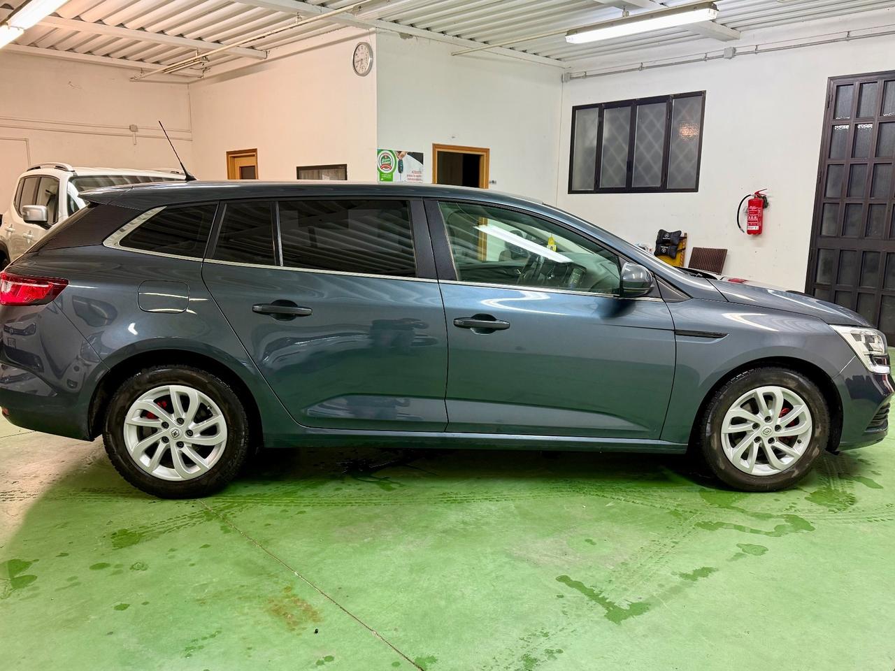 Renault Megane Mégane Sporter Blue dCi 115 CV Duel2