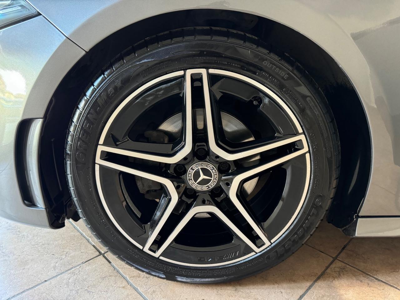 Mercedes-benz A 180 d PREMIUM AMG PACCHETTO LUCI