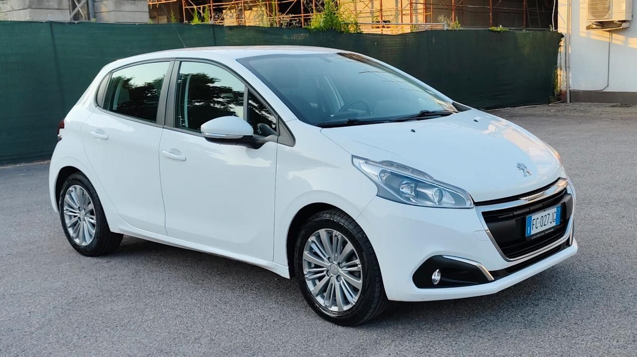 Peugeot 208 PureTech 82 5 porte Access