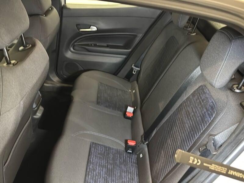 Alfa Romeo Junior Junior 1.2 Hybrid eDCT6