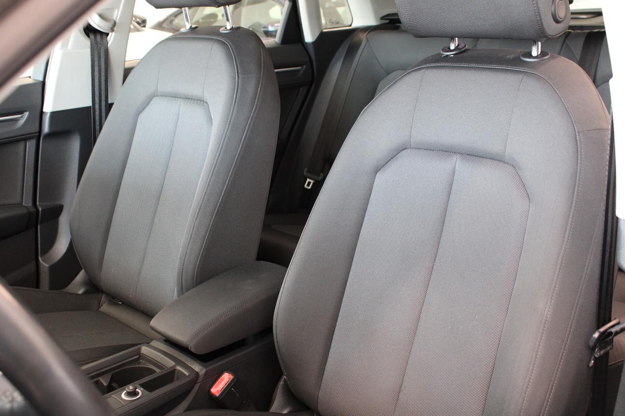 Audi Q3 2.0 TDI 150 CV S tronic Business Advanced