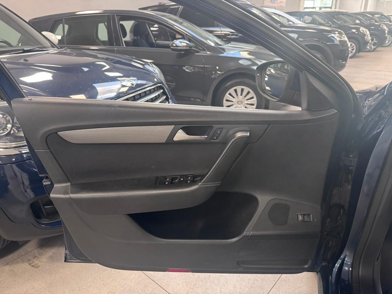 Volkswagen Passat 2.0 TDI Comfortline BlueM. Tech.