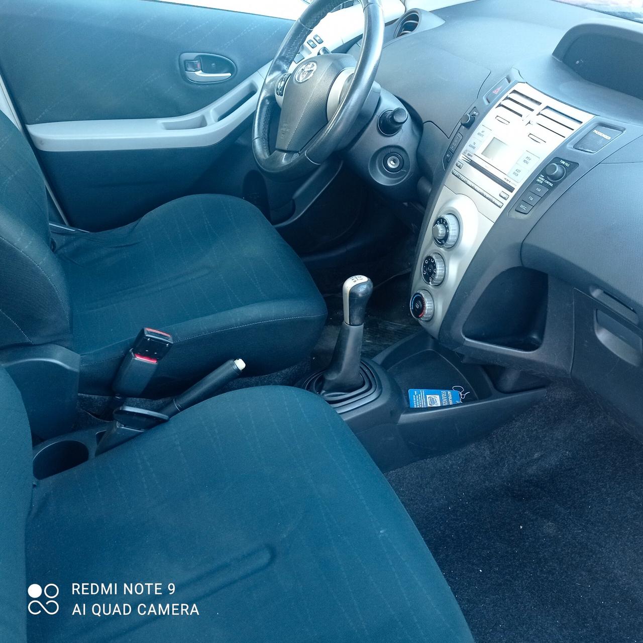 Toyota Yaris 1.4 D-4D DPF 5 porte Sol