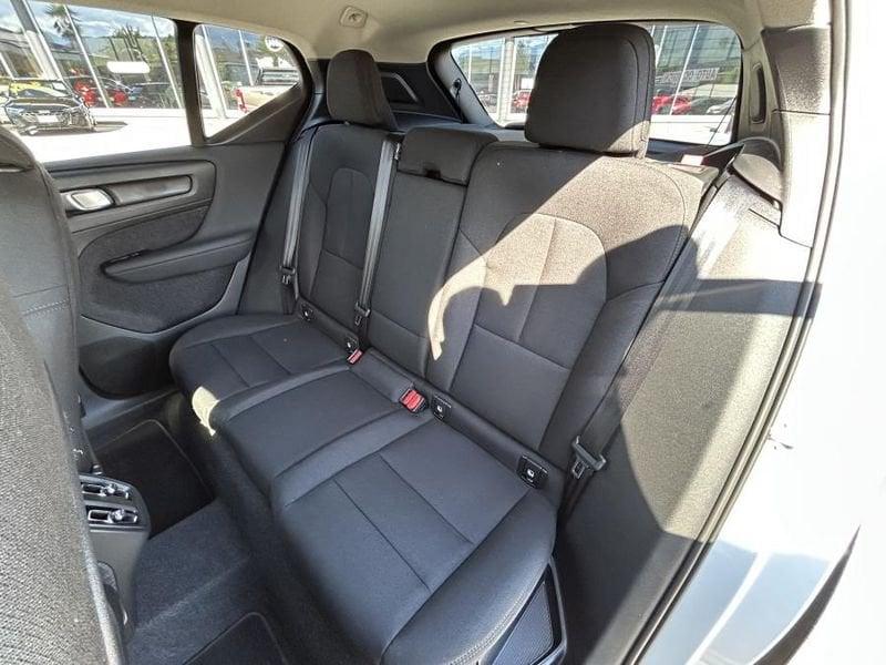 Volvo XC40 B3 automatico Essential 12.485 KM!! PARI NUOVO