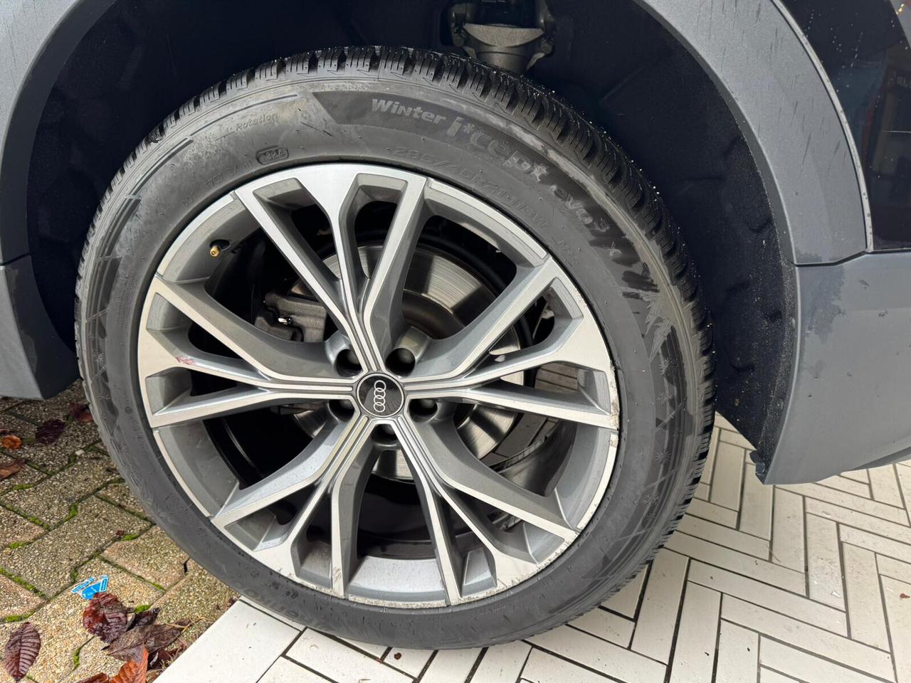 Audi Q8 45 TDI quattro tiptronic MHEV