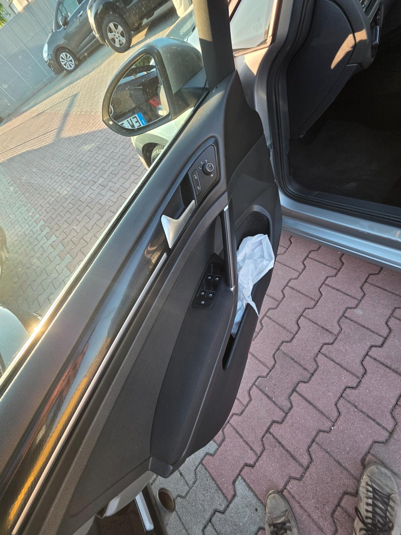 Volkswagen Golf Variant 1.6 TDI 110cv garantita 12 mesi