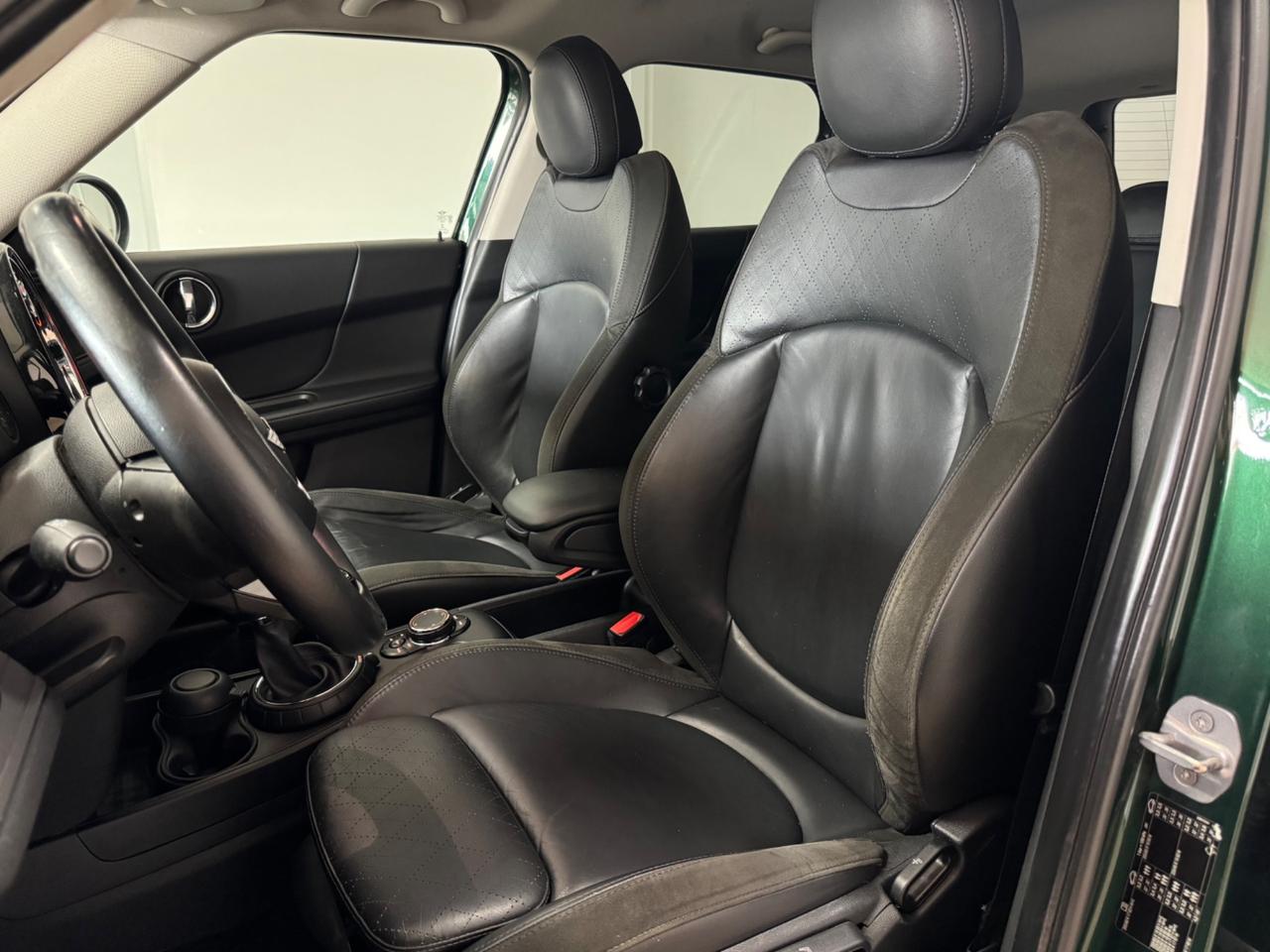 Mini Cooper D Countryman AUTOMATICA BLACK LINE