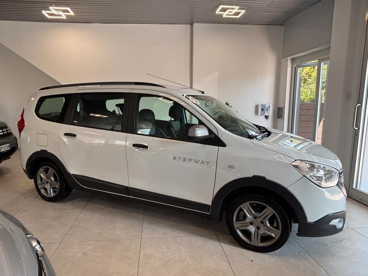 Dacia Lodgy Stepway 1.6 110CV GPL 5 posti