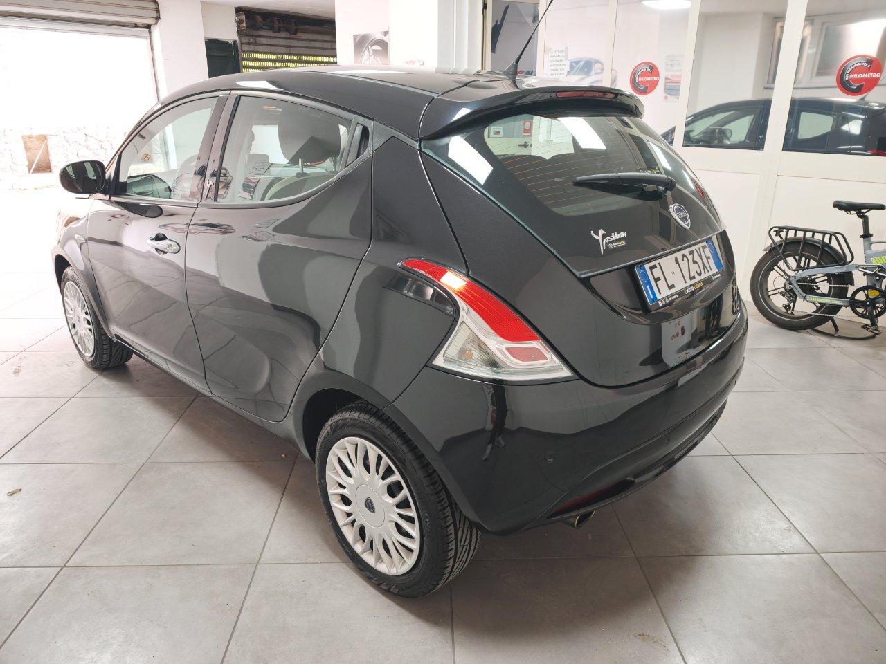 Lancia Ypsilon 5 Porte Ypsilon 1.2 Gold 69cv my16