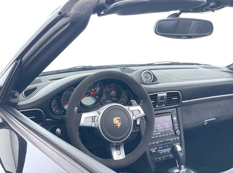Porsche 911 CARRERA 4 Cabriolet GTS PDK
