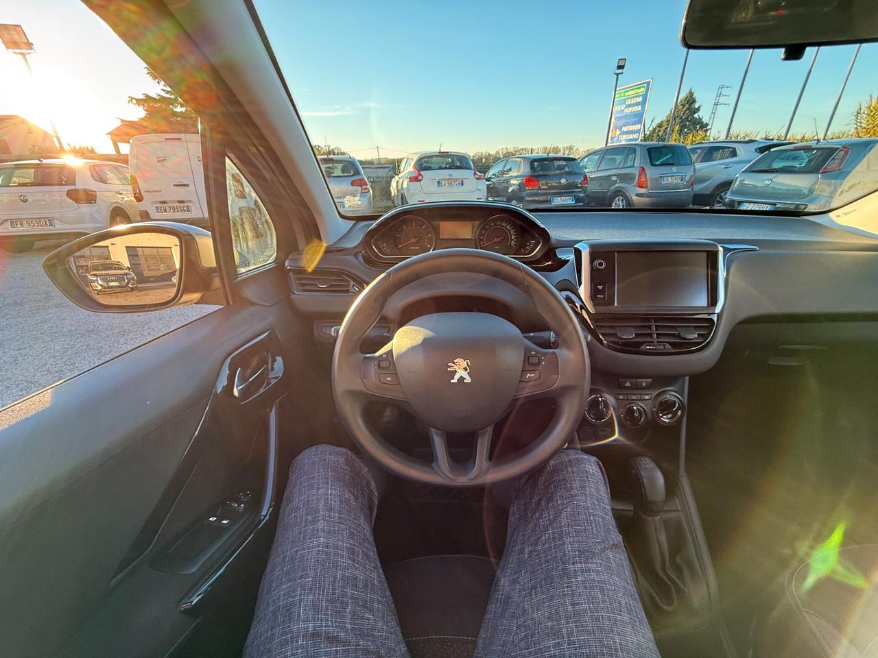 Peugeot 208 1.4 HDi 68 CV 5 porte Allure